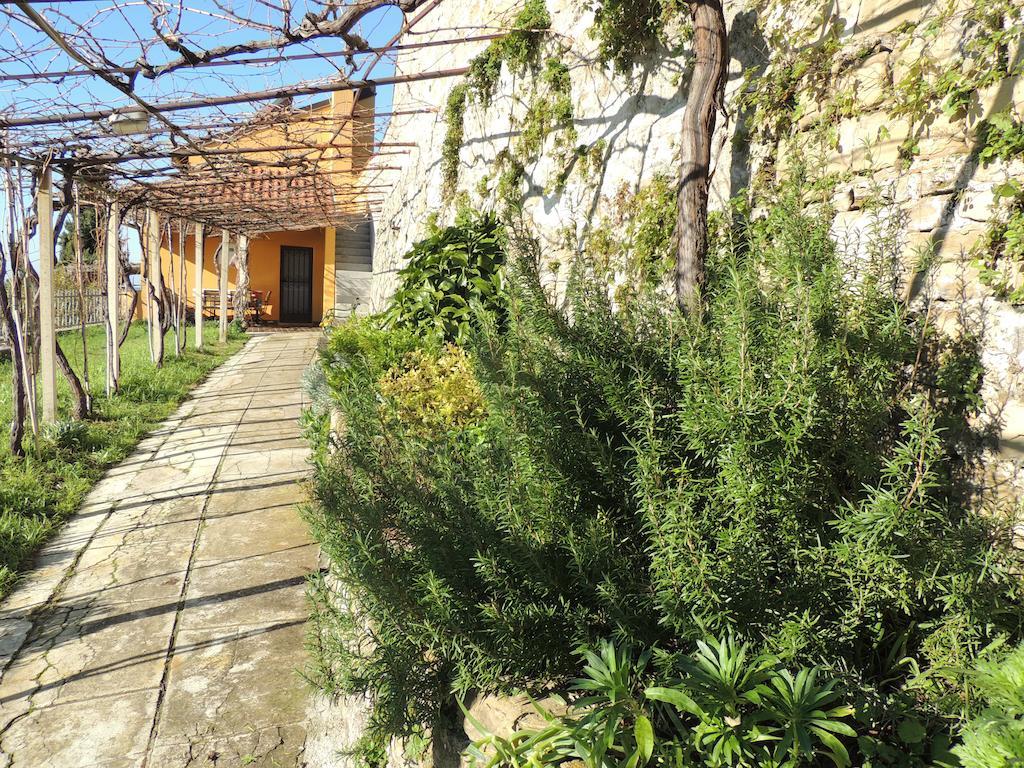 Holiday Home Amazing View بيران الغرفة الصورة